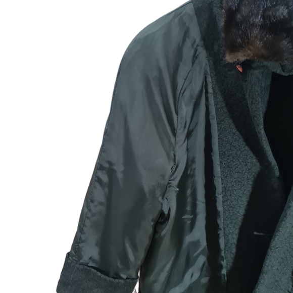 Size- L, High-end Danae Jacket unisex in charcoal green colour - Picture 8 of 8